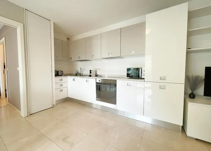Deux Pieces, Parking Et Piscine Apartment Beausoleil